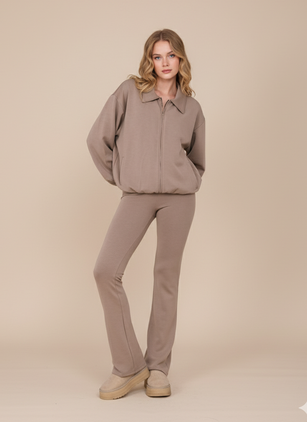 Chic Loungewear Set in Neutral Taupe